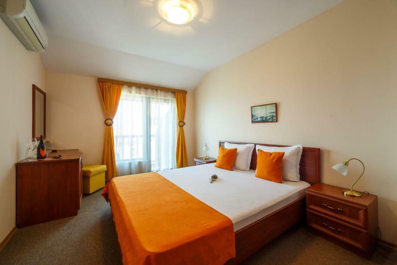 Hotel Albatros Old Town Sozopol Eksteriør bilde